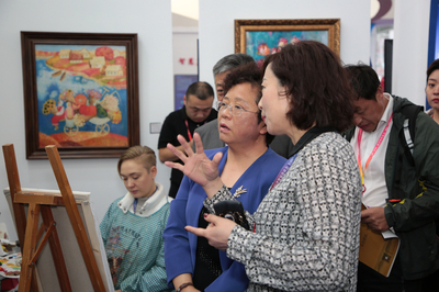 讓藝術(shù)插上數(shù)字科技的翅膀——中俄博覽會首日藝術(shù)1917展訊與非物質(zhì)文化遺產(chǎn)傳播紀(jì)實(shí)